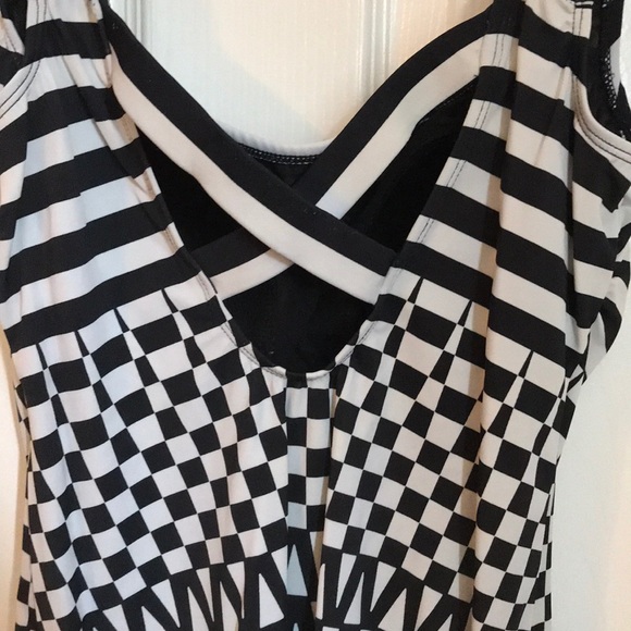 Swim suit - Picture 3 of 3